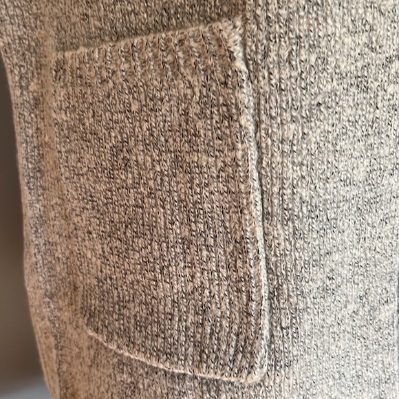 Charlie Paige Long Gray and Cream Marled Sweater Vest Cardigan, Size S/M - Picture 2 of 5